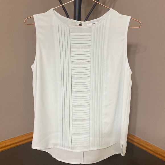 Q&A stitch fix mint green beckie ladder pleated sleeveless blouse size SP - Picture 1 of 4